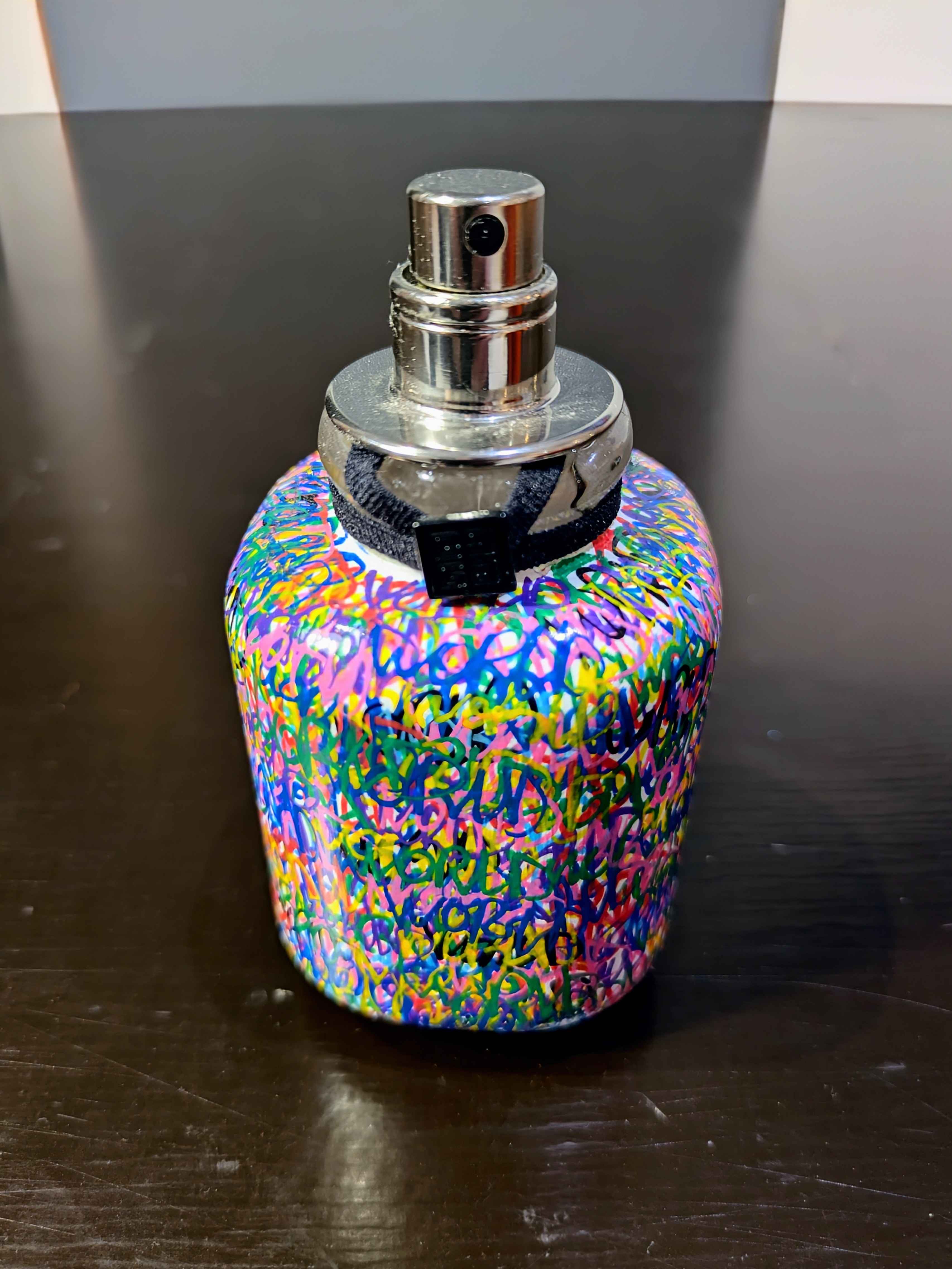 Bouteille de parfum L'INTERDIT by GIVENCHY – Pièce unique peinte à la main