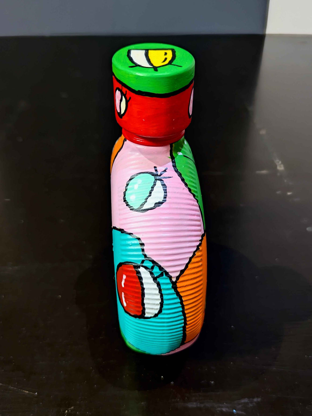 Bouteille de parfum MADEMOISELLE by ROCHAS – Pièce unique peinte à la main