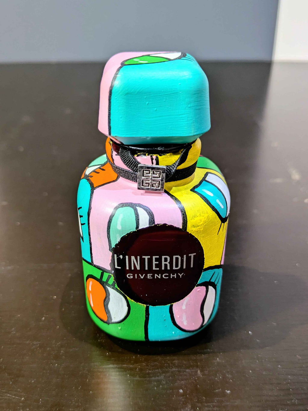 Bouteille de parfum L'INTERDIT by GIVENCHY custom – Pièce unique peinte à la main