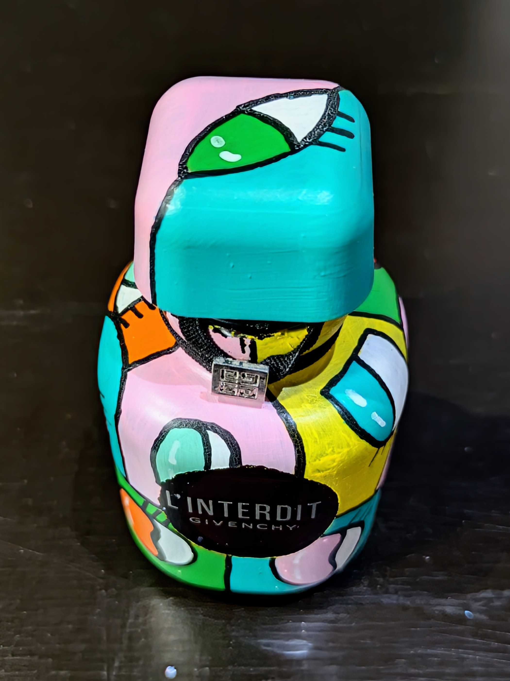 Bouteille de parfum L'INTERDIT by GIVENCHY custom – Pièce unique peinte à la main