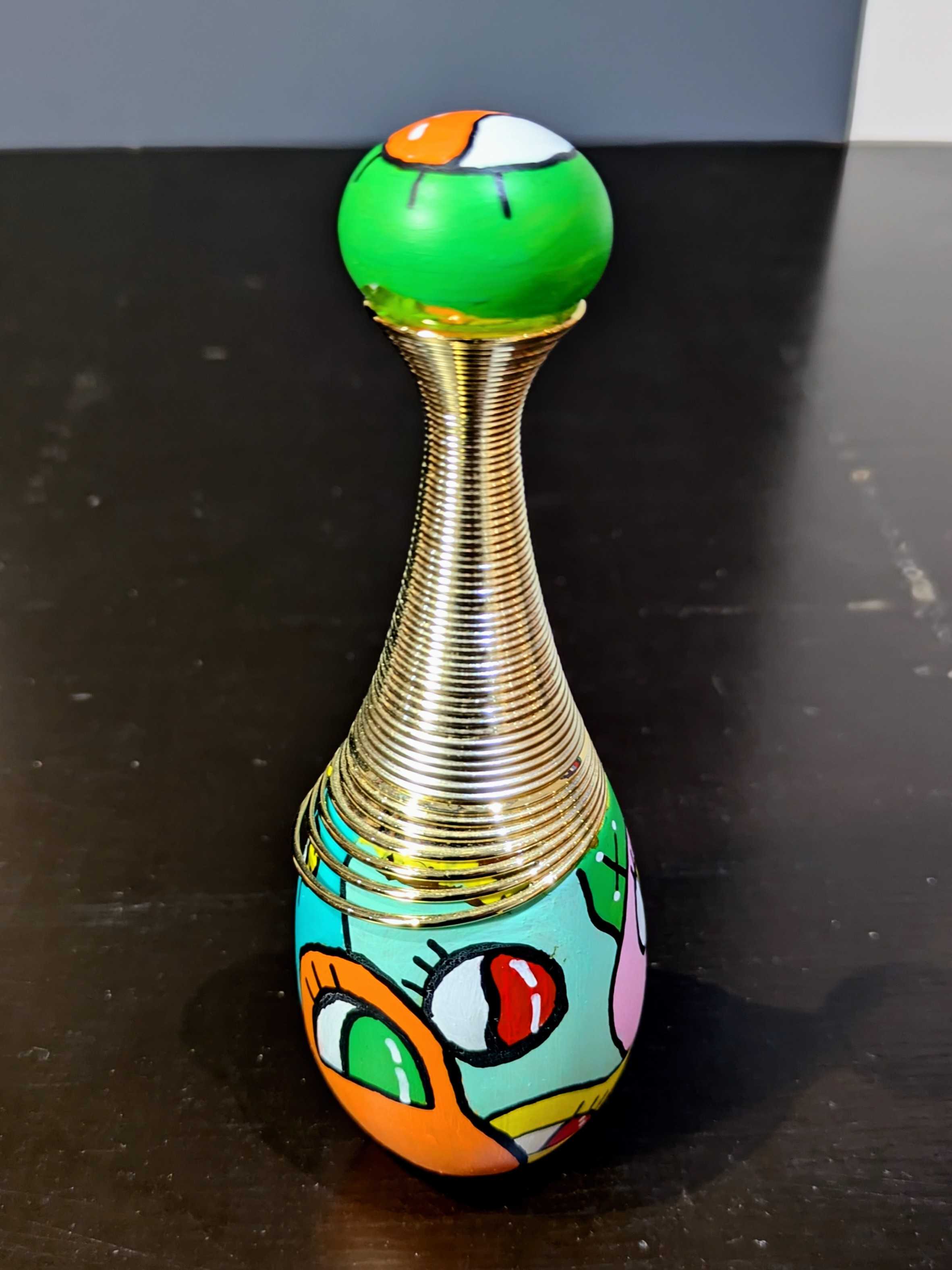 Bouteille de parfum J'ADORE by DIOR custom – Pièce unique peinte à la main