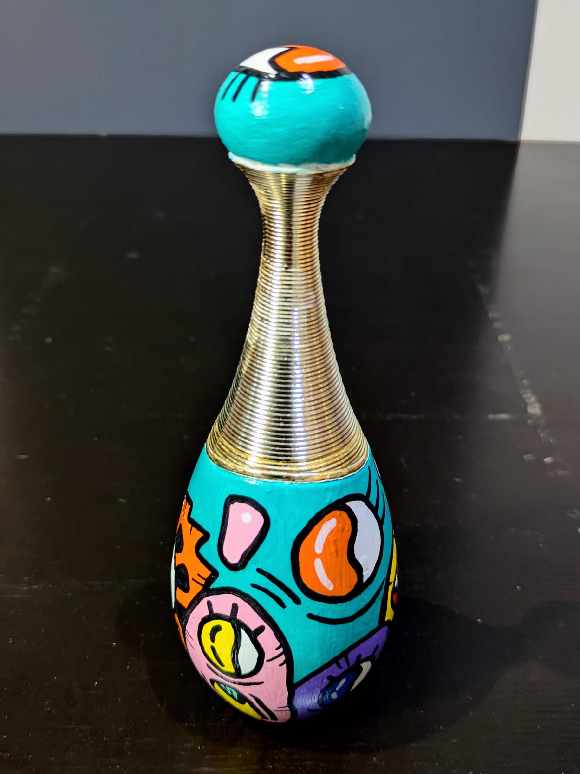 Bouteille de parfum J'ADORE by DIOR custom – Pièce unique peinte à la main