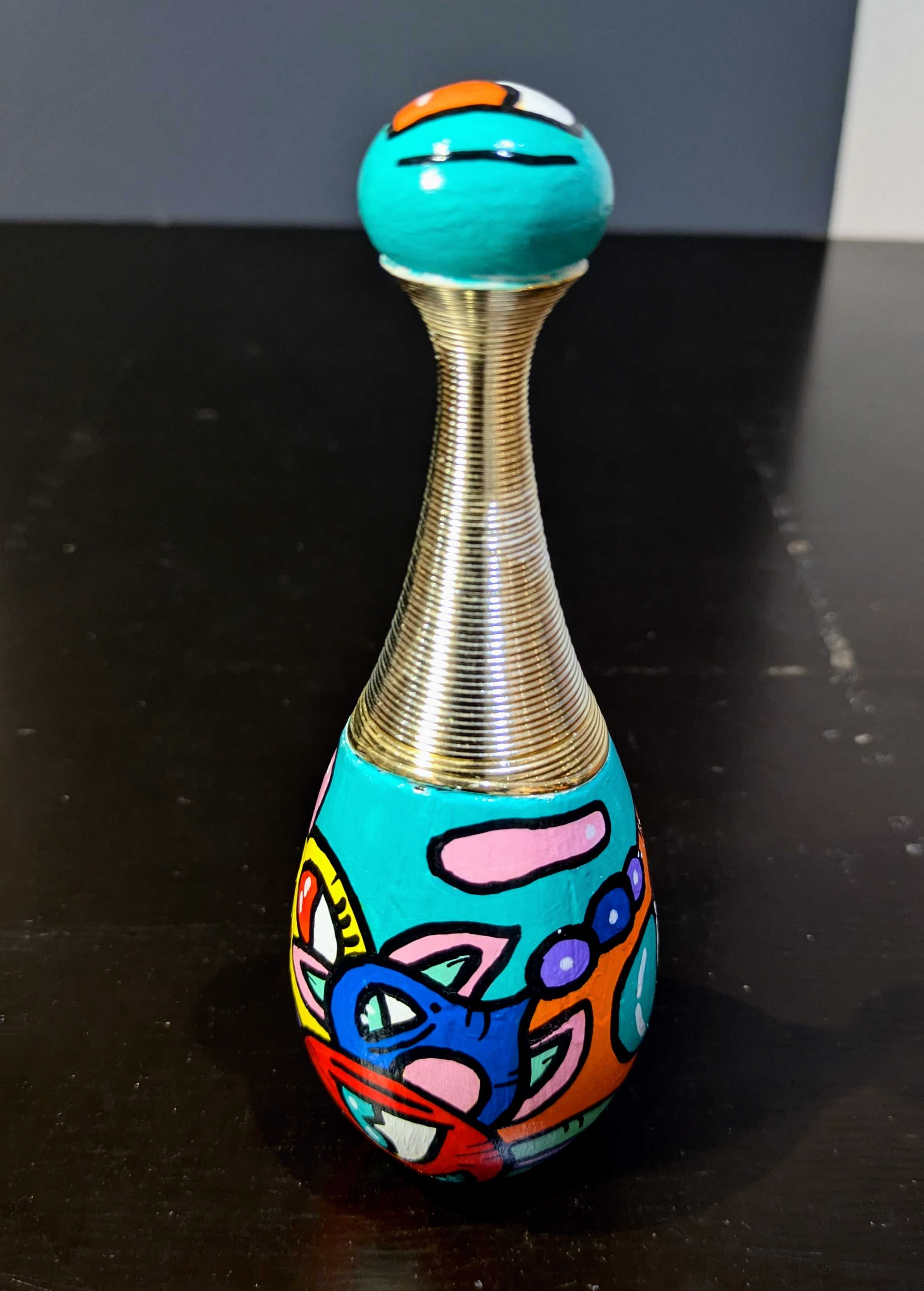 Bouteille de parfum J'ADORE by DIOR custom – Pièce unique peinte à la main