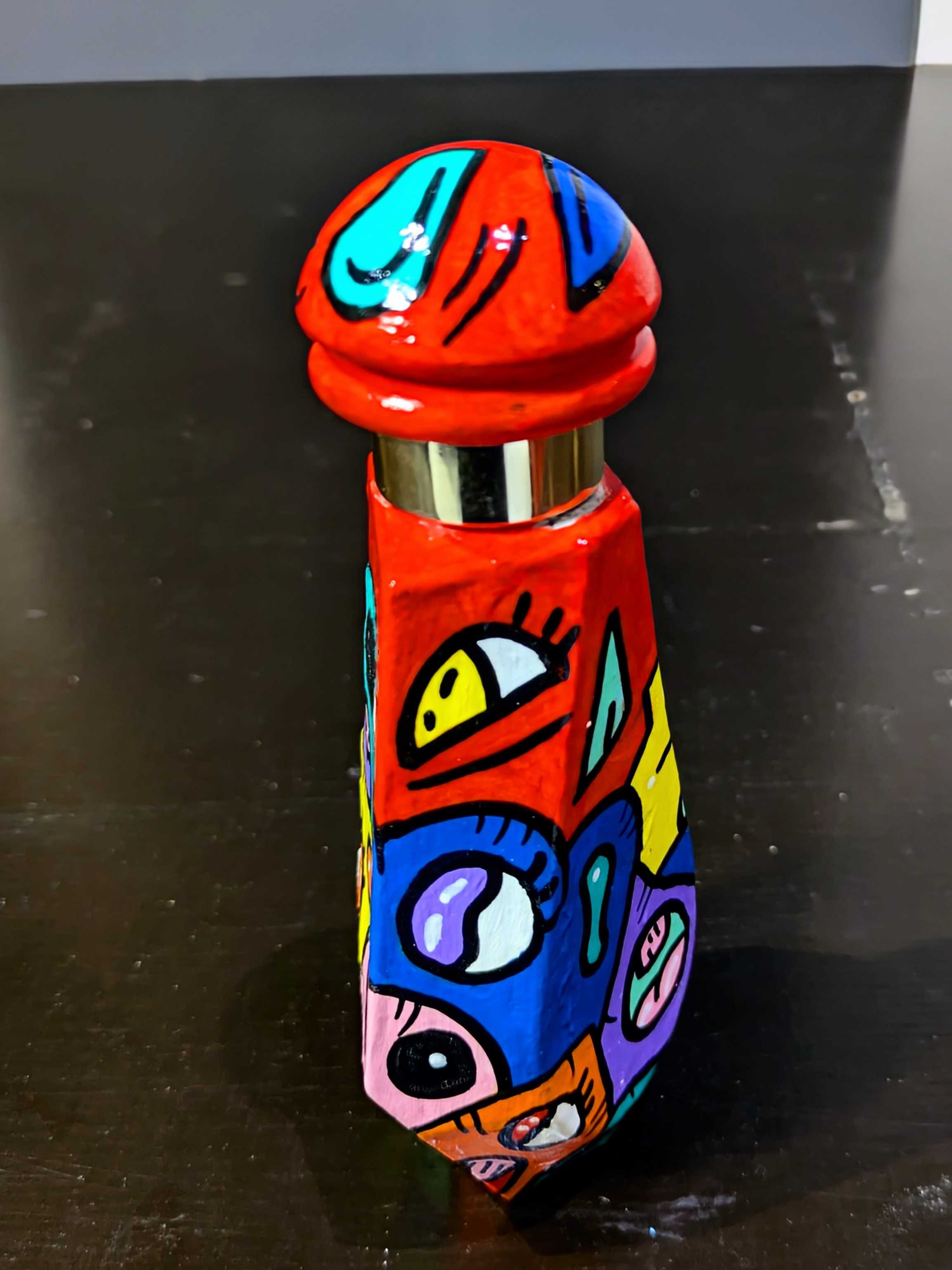 Bouteille de parfum ANGE ou DEMON by GIVENCHY custom – Pièce unique peinte à la main