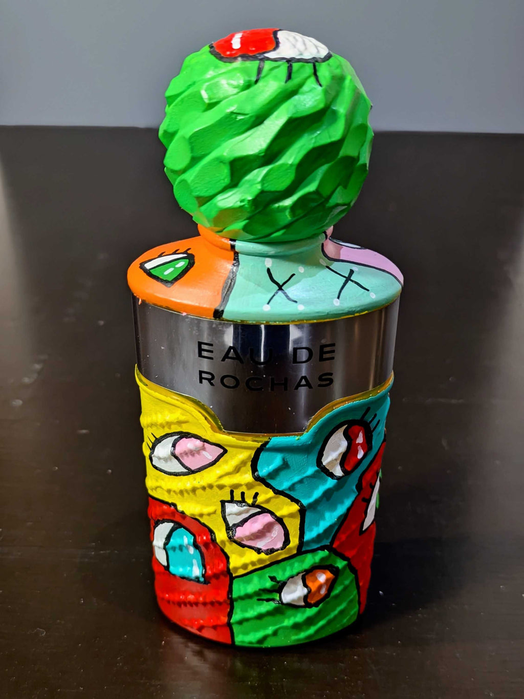 Bouteille de parfum EAU de ROCHAS custom – Pièce unique peinte à la main