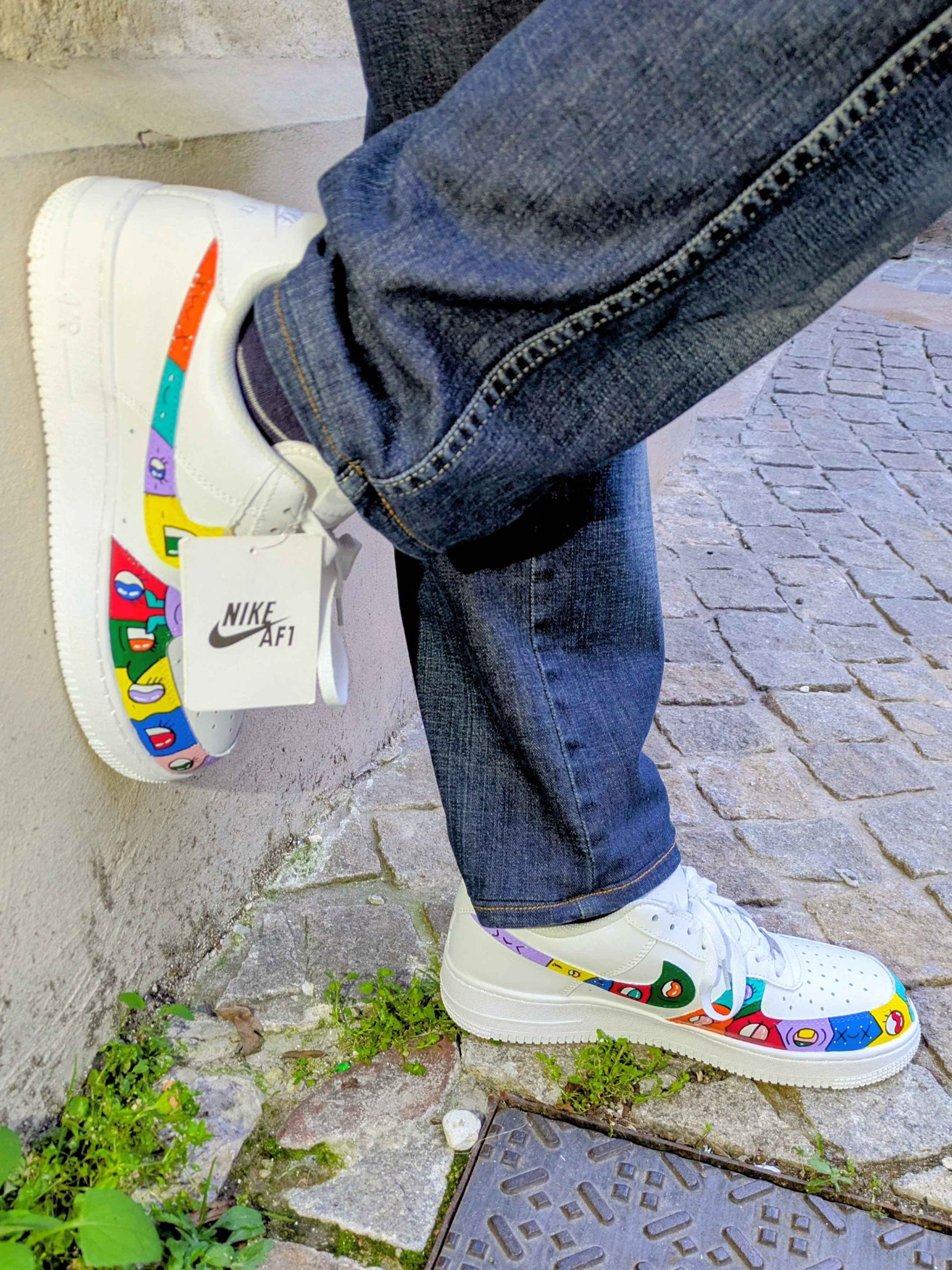 Paire de sneakers custom – Pièce unique peinte à la main